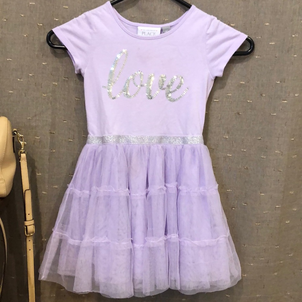 💓Girl’s Lavender Sparkly Ruffle Dress